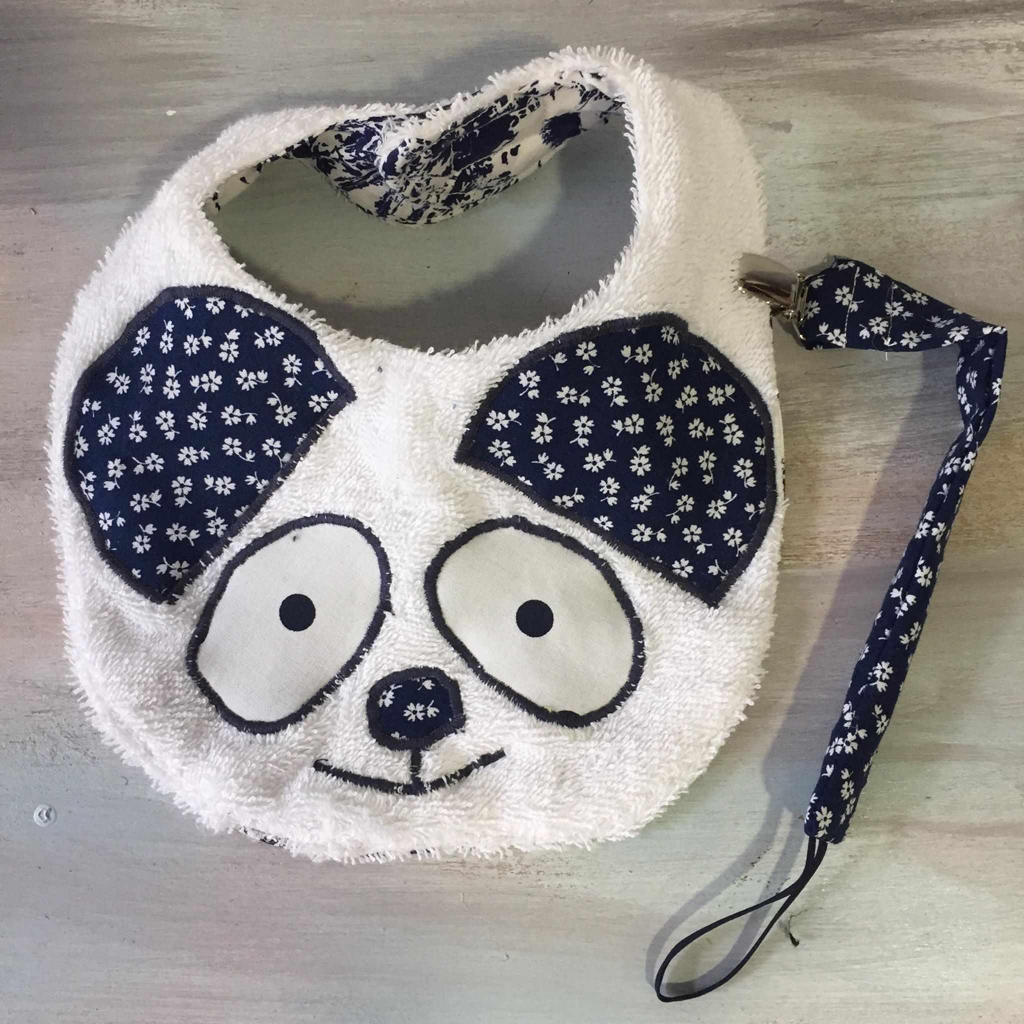 bavoir ours liberty + attache sucette