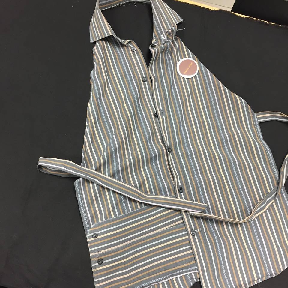 Tablier à base d'une chemise